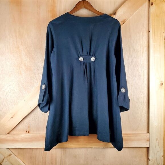 FOR CYNTHIA Linen Top - Picture 2 of 9